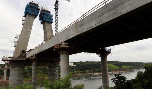 Nova ponte Brasil-Paraguai já está com 50% das obras executadas