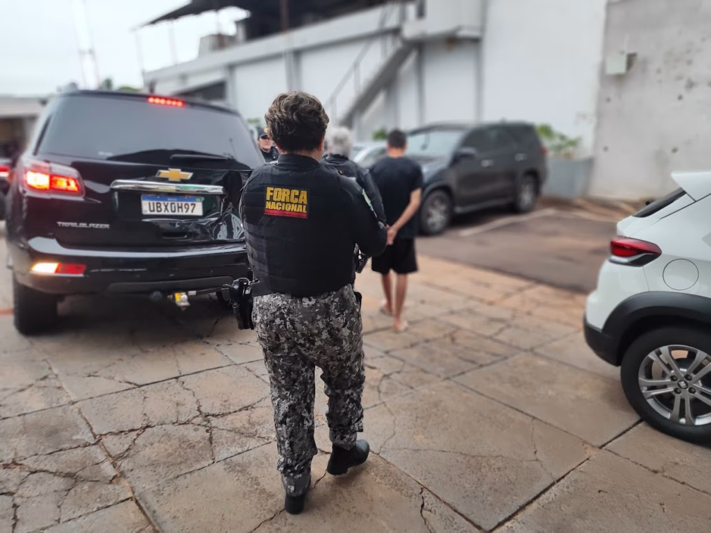 Polícia Civil tenta desarticular grupo especializado em furtos de caminhonetes